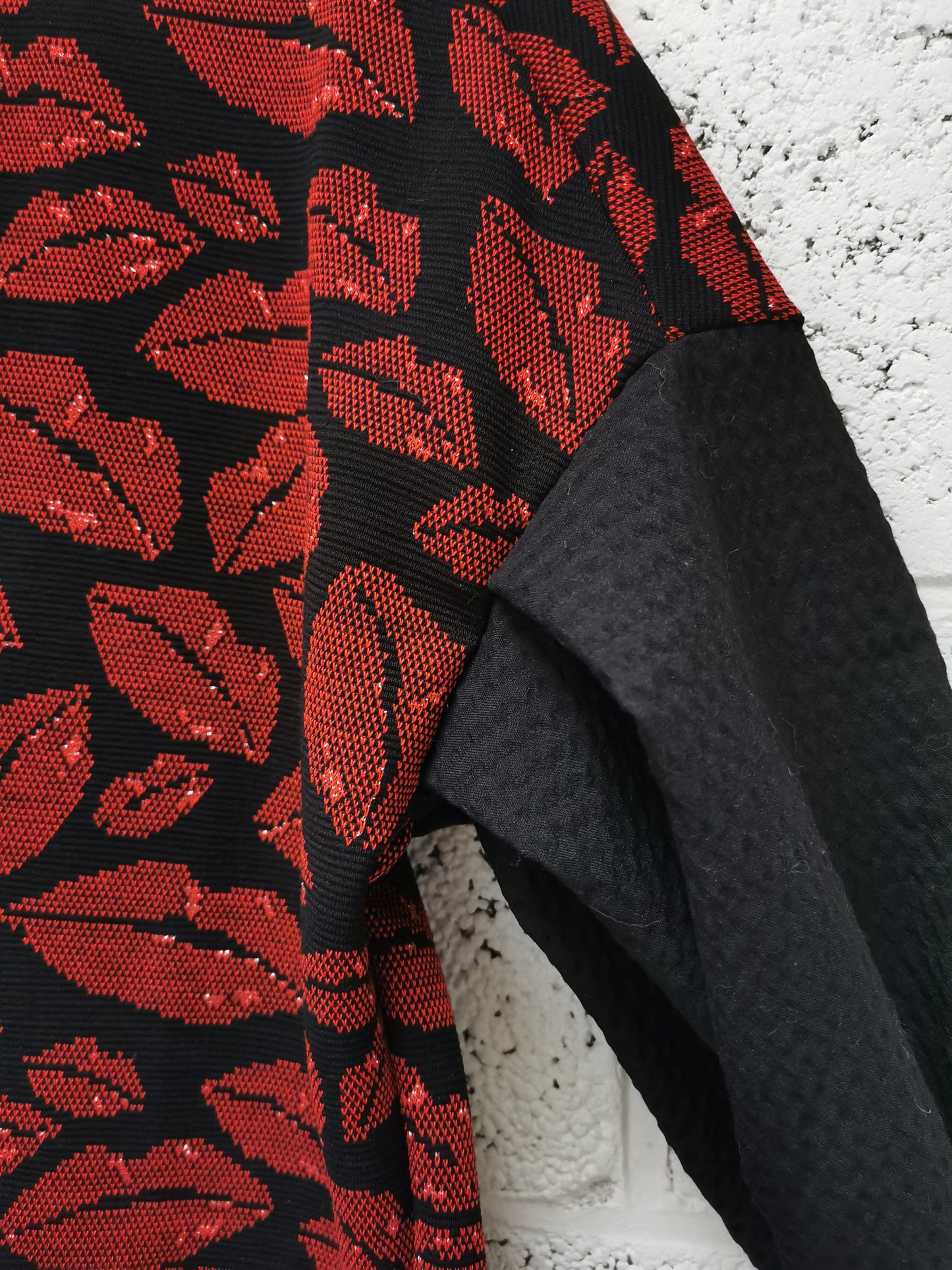 SWEET VALENTINE sweater N°13 - Sweet kisses