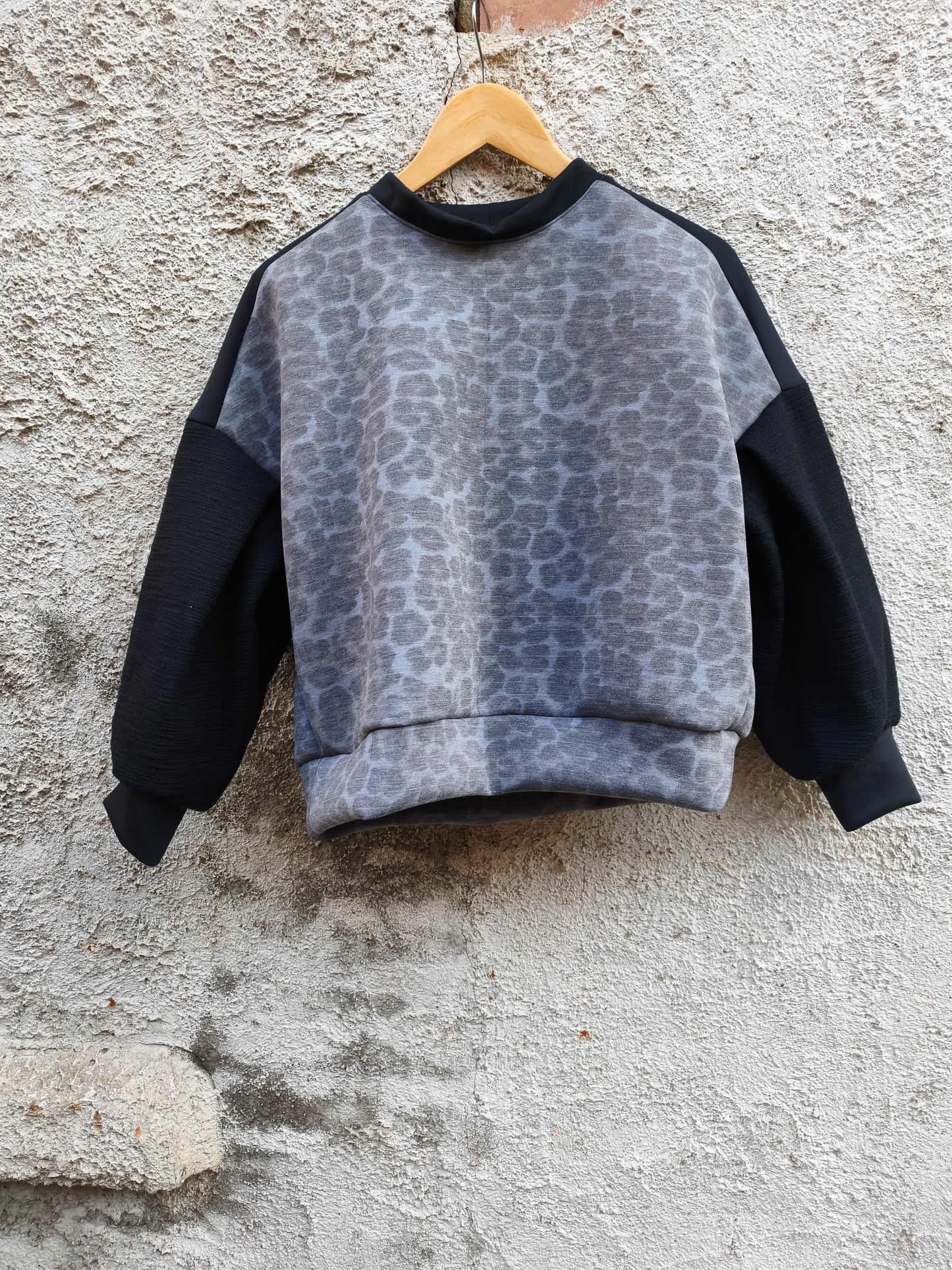 SWEET X-MAS sweater N°15 - leopard and black